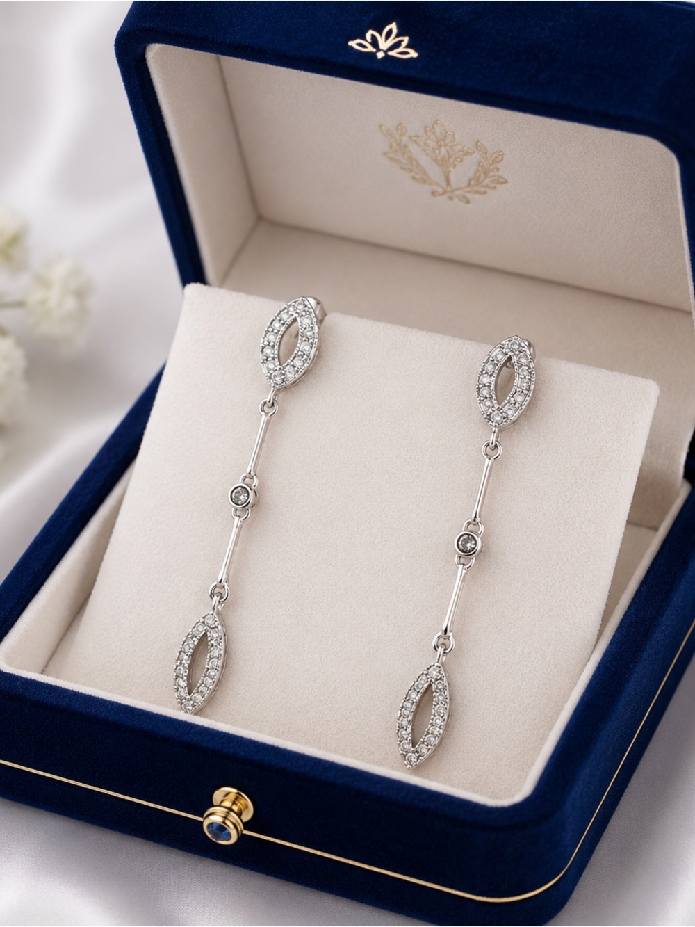 Elegant 925 Sterling Silver Drop Earrings With Diamonds